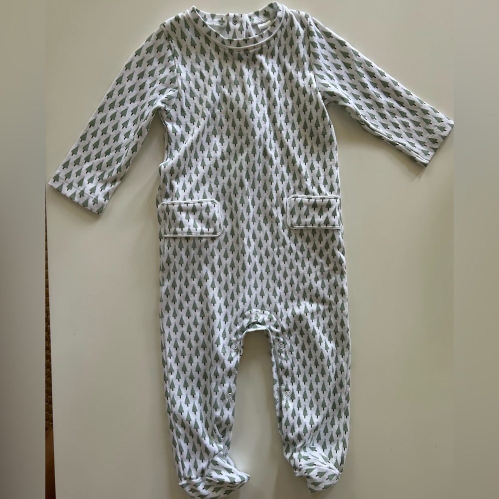 NWOT Lila + Hayes Christmas Tree Onesie
